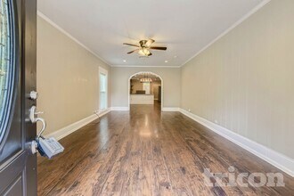 206 Farley St in Waxahachie, TX - Foto de edificio - Building Photo