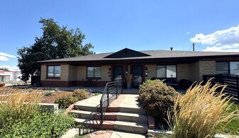 2000 W Elk Pl in Denver, CO - Building Photo