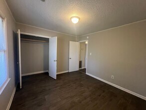 1316 Linwood Rd in Gastonia, NC - Building Photo - Building Photo