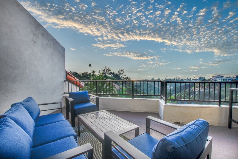 4728 Iroquois Ave in San Diego, CA - Building Photo