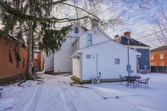 77 W 4th St in Chillicothe, OH - Building Photo - Building Photo