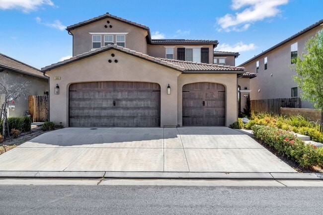 1683 Ryan Ave in Clovis, CA - Building Photo - Building Photo