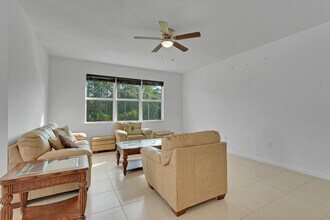 9765 SW Meridian Wy in Stuart, FL - Building Photo - Building Photo