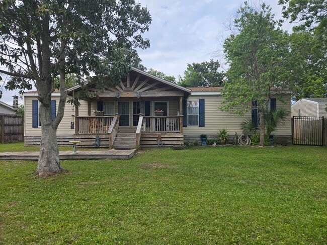 property at 2115 Bent Oak Ct