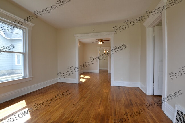 5 S Broadway St in Joliet, IL - Building Photo - Building Photo