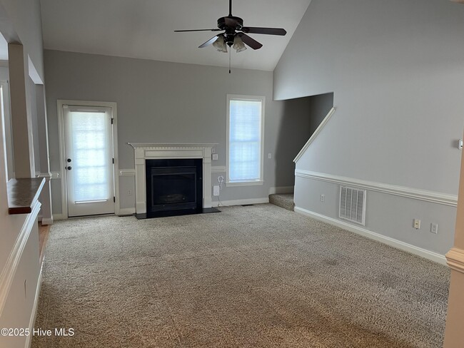 333 Daisy Ln in Winterville, NC - Building Photo - Building Photo