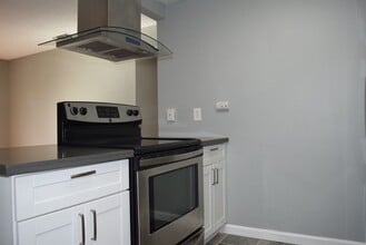 6505 Hillsdale Blvd in Sacramento, CA - Building Photo - Building Photo