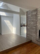 90 Quaker Path in Stony Brook, NY - Building Photo - Building Photo