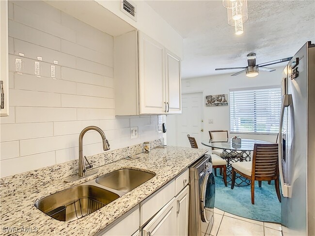 property at 4625 Bayshore Dr