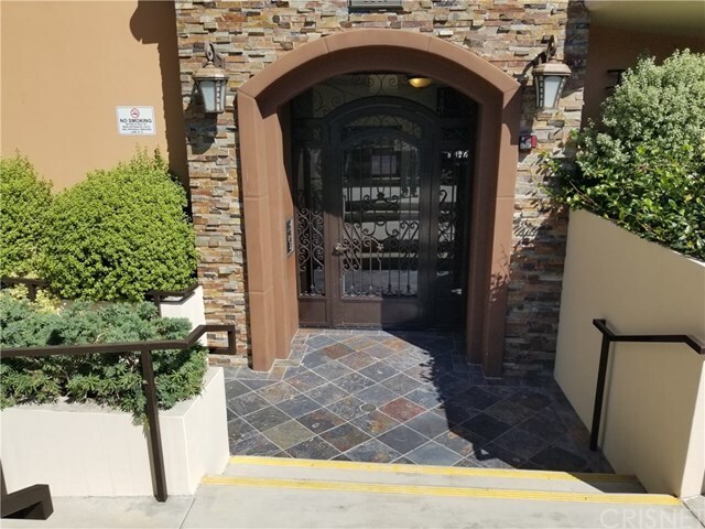 4440 Vantage Ave in Los Angeles, CA - Foto de edificio - Building Photo