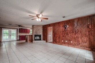 521 Northwood Dr in Pointblank, TX - Building Photo - Building Photo