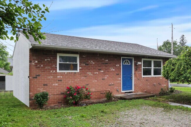3197 E Ave in Columbus, OH - Building Photo - Building Photo