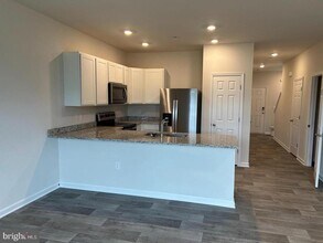 221 Caterpillar Dr in Luray, VA - Building Photo - Building Photo