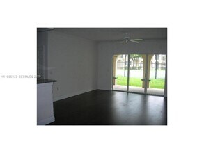 2486 Centergate Dr in Miramar, FL - Building Photo - Building Photo