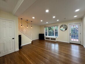 216 Aspen St in Alexandria, VA - Building Photo - Building Photo