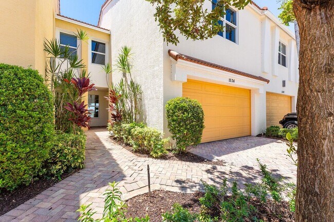 1534 NW 48th Ln in Boca Raton, FL - Building Photo - Building Photo