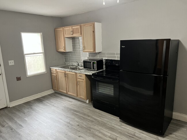 1160 NE 111th St, Unit B
