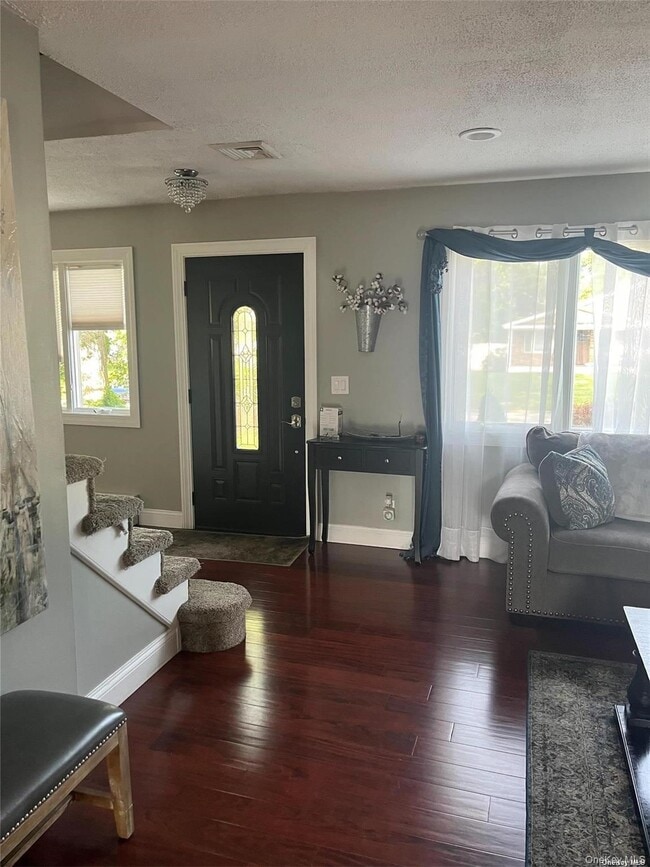 property at 4 Wadsworth Pl