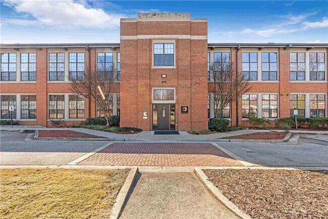 property at 1261 Caroline St NE