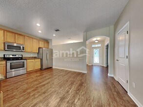 3634 Meadowgreen Ln in Middleburg, FL - Building Photo - Building Photo