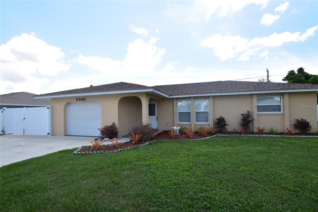 3444 Papaya Rd in Venice, FL - Building Photo - Building Photo