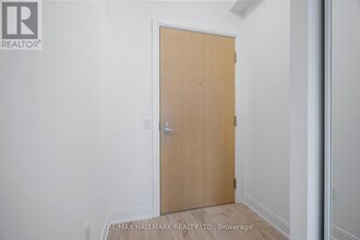 65 Annie Craig Dr in Toronto, ON - Building Photo - Building Photo