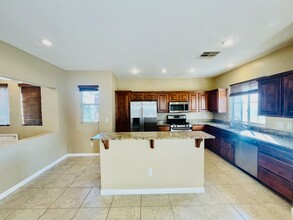 9520 Color Rock Ct in Las Vegas, NV - Building Photo - Building Photo