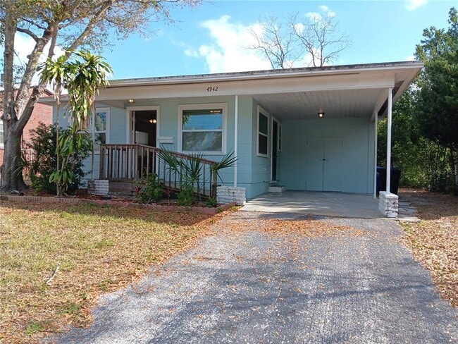 property at 4942 Oxford Ave N