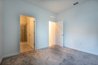 696 Daring Dr in Davenport, FL - Building Photo - Building Photo