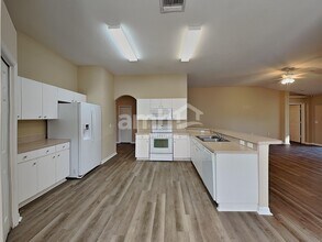 10536 Juliano Dr in Riverview, FL - Building Photo - Building Photo