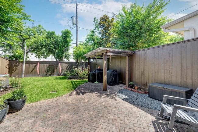4012 Gramercy St in Houston, TX - Building Photo - Building Photo