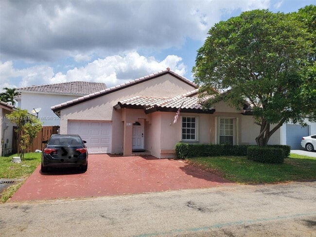 15835 SW 112th Terrace in Miami, FL - Building Photo - Building Photo