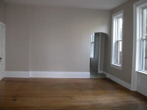 110 Stone St, Unit number 1 in Oneida, NY - Foto de edificio - Building Photo