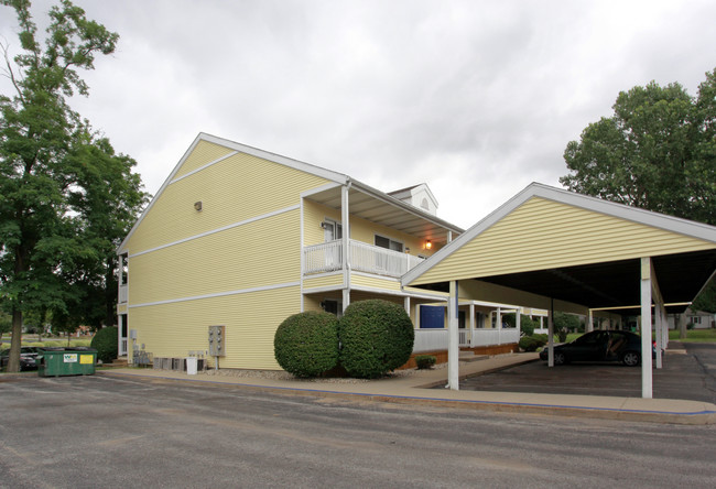 Stadium Club in South Bend, IN - Building Photo - Building Photo