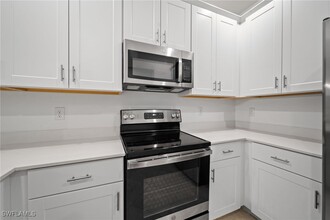 2878 Blossom Wy in Naples, FL - Building Photo - Building Photo