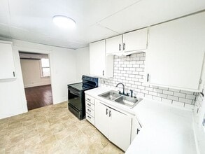 120 E Maple St in Drumright, OK - Building Photo - Building Photo