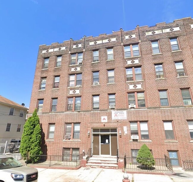 property at 117 Corbin Ave