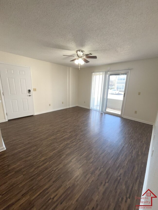 property at 430 Oriole Dr
