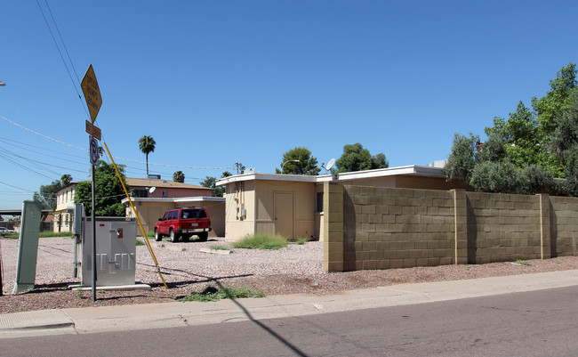 1201-1205 W University Dr in Tempe, AZ - Foto de edificio - Building Photo
