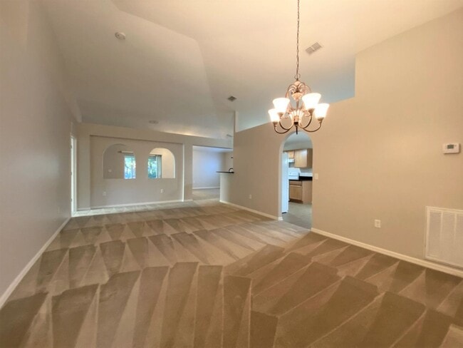 3905 Sunset Cove Dr in Port Orange, FL - Building Photo - Building Photo