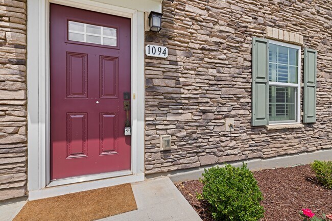 1094 Ambergate Station in Apex, NC - Building Photo - Building Photo