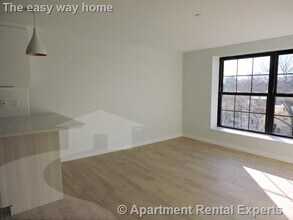 10 Soden St, Unit 502 in Cambridge, MA - Building Photo - Building Photo
