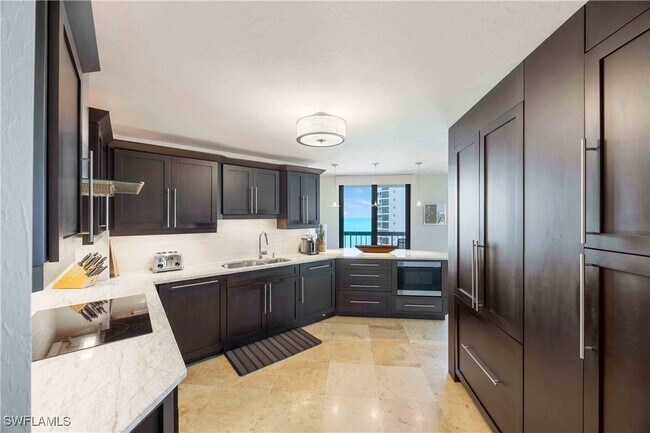 property at 4551 Gulf Shore Blvd N