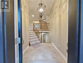 2099 Blacksmith Ln in Oakville, ON - Building Photo - Building Photo