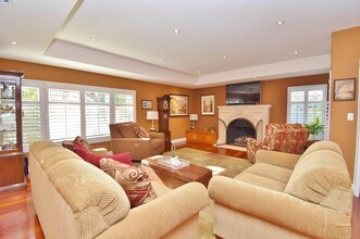 204 Cypress Hills Ct in Danville, CA - Building Photo - Building Photo