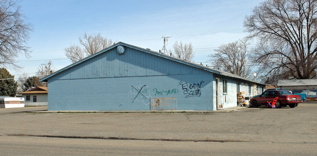 305 Chicago St in Caldwell, ID - Foto de edificio - Building Photo