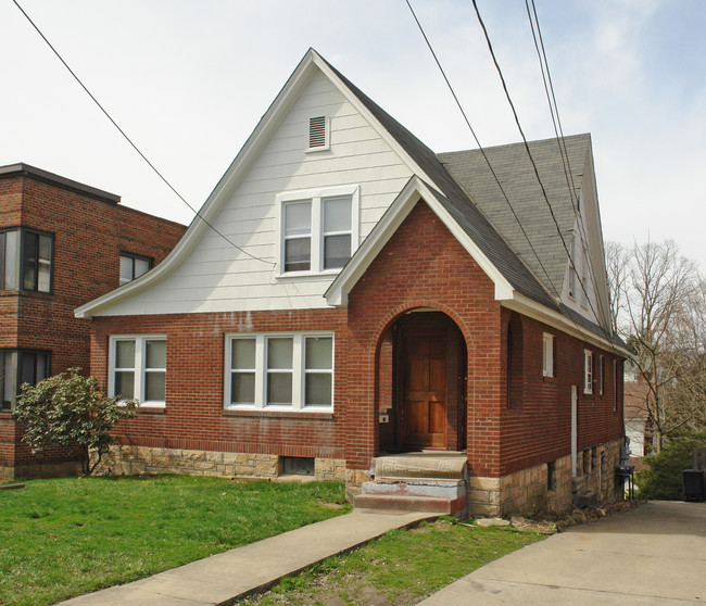 516 Woodlawn Ave in Beckley, WV - Building Photo - Building Photo