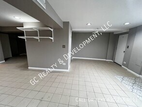 2227 N Clybourn Ave in Chicago, IL - Building Photo - Building Photo