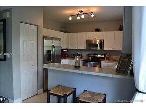 2402 NE 41st Pl in Homestead, FL - Building Photo - Building Photo