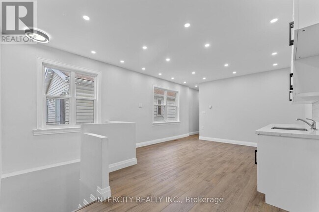 property at 68 Greendale Ave